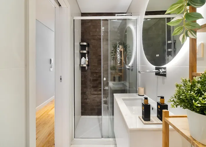 شقة Whome Trendy Cedofeita Loft - Luxe & Light-filled بورتو