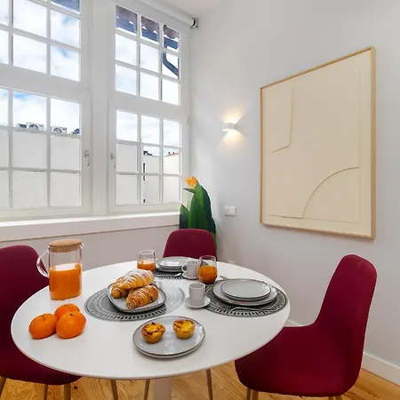 Whome Trendy Cedofeita Loft - Luxe & Light-filled Oporto