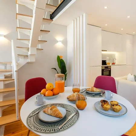 Daire Whome Trendy Cedofeita Loft - Luxe & Light-filled Porto