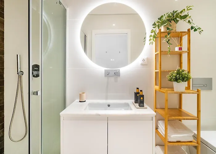 Whome Trendy Cedofeita Loft - Luxe & Light-filled Lejlighed Porto