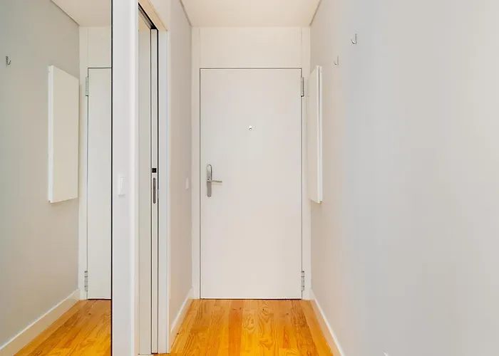 Whome Trendy Cedofeita Loft - Luxe & Light-filled